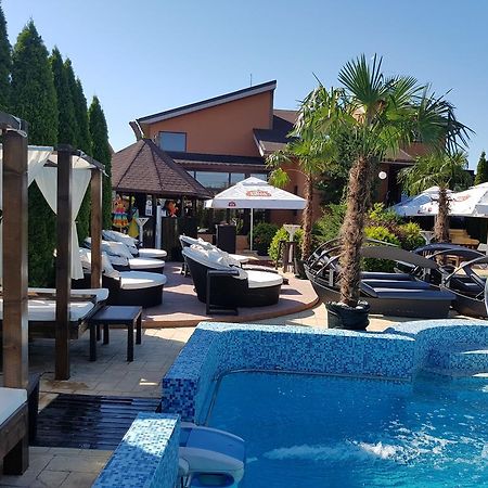 Circea Rixo'S Guesthouse מראה חיצוני תמונה