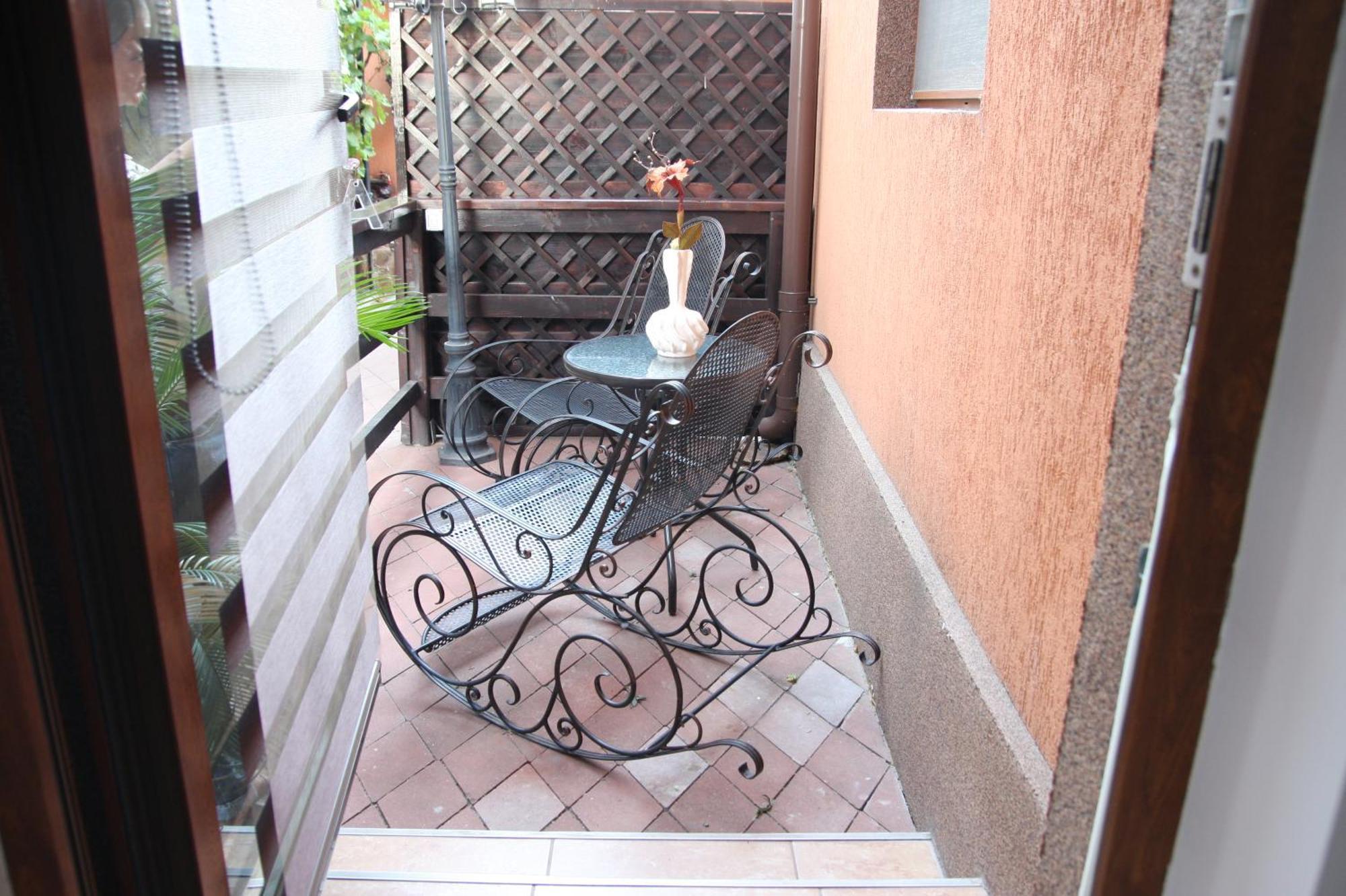 Circea Rixo'S Guesthouse מראה חיצוני תמונה